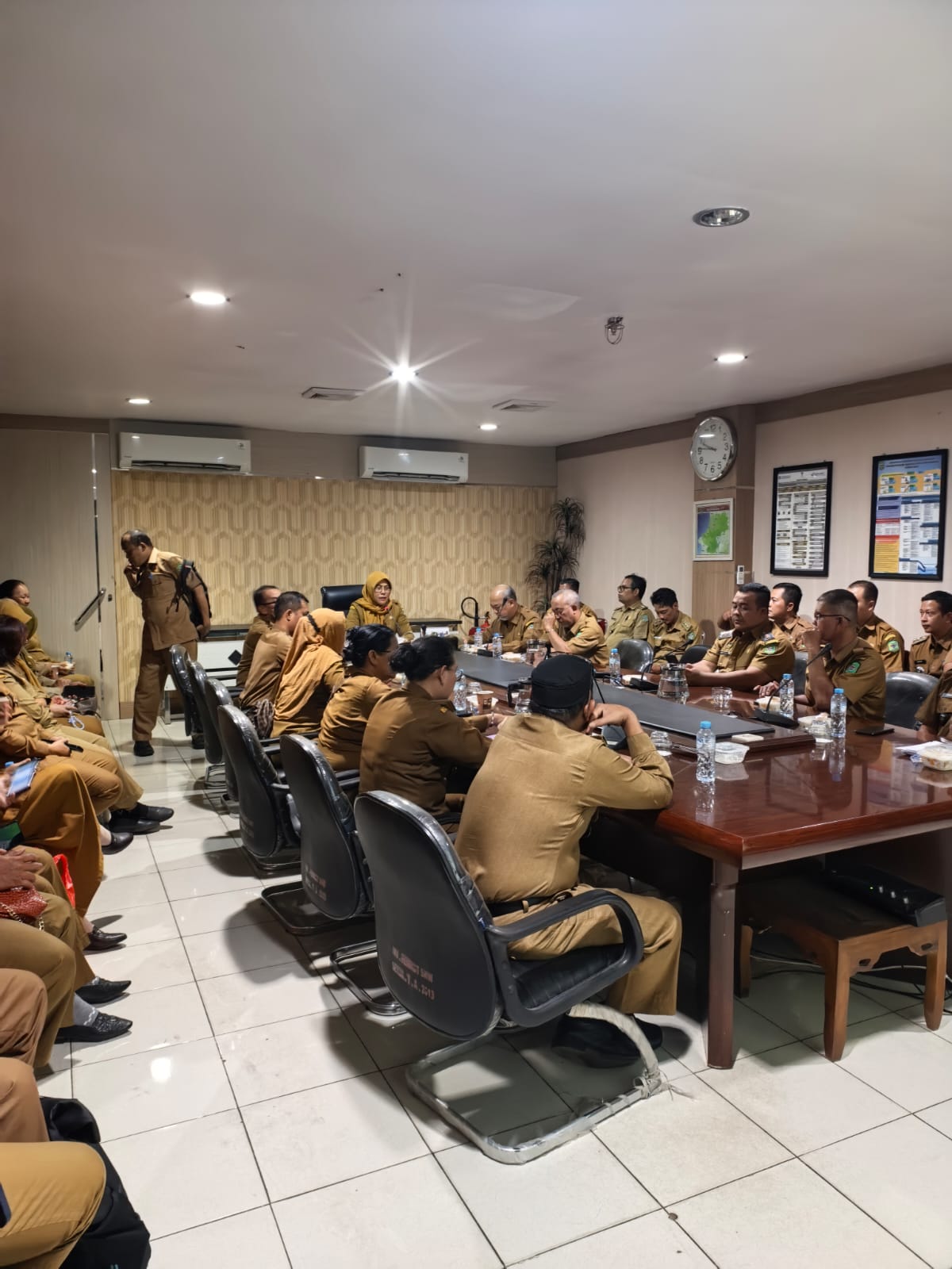 rapat-percepatan-pengusulan-calon-penerima-program-bantuan-bsps-kota-singkawang